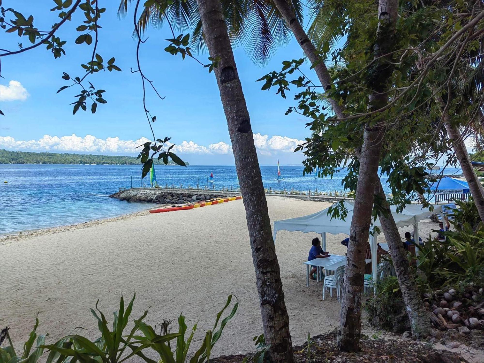 Kembali Condo Resort With Sea View Davao City Exteriér fotografie