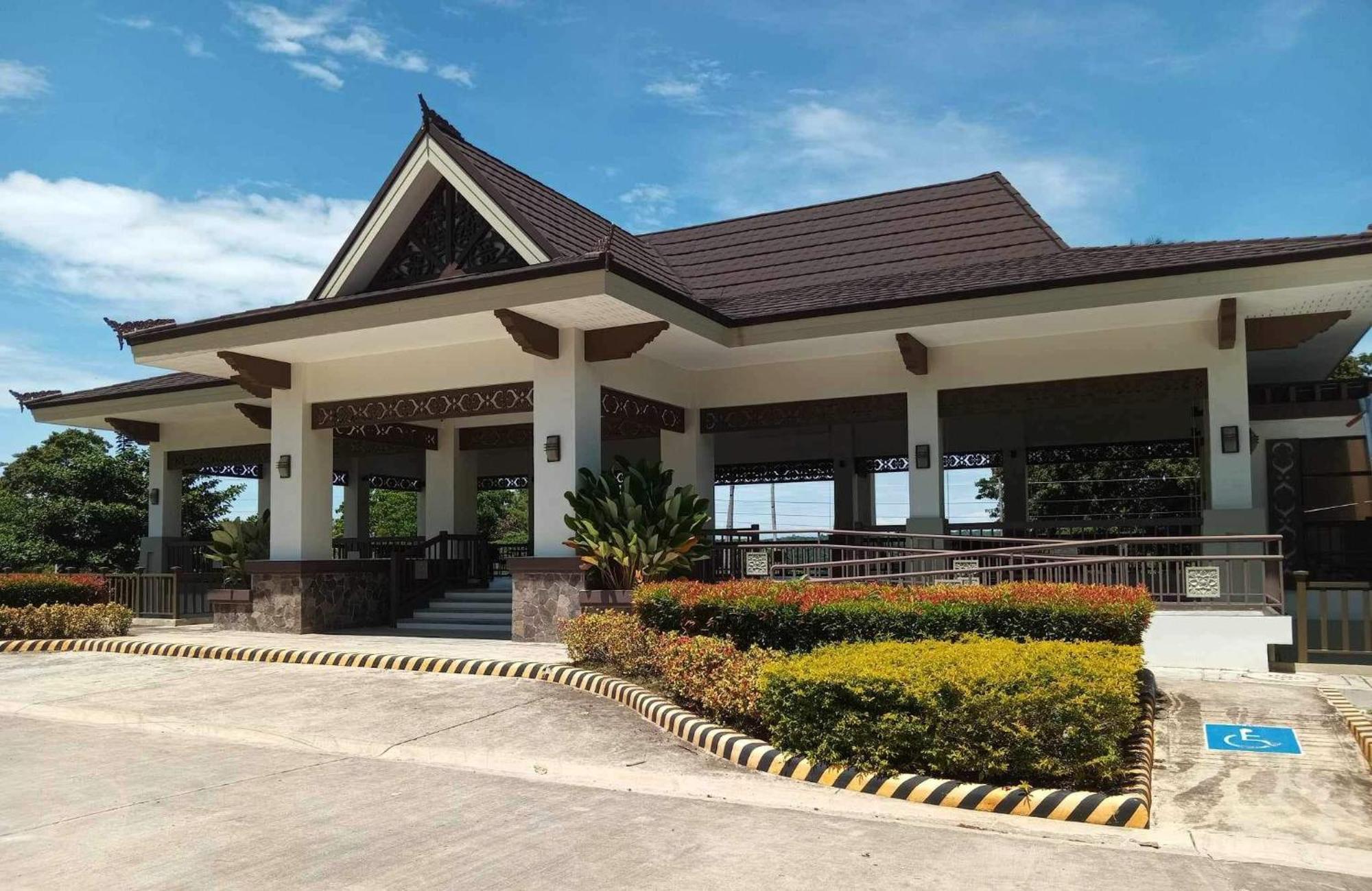 Kembali Condo Resort With Sea View Davao City Exteriér fotografie